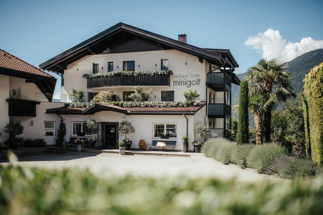 Boutiquehotel Minigolf Tirolo Exterior photo